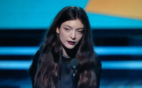 Royal Lecture: Ella Yelich-O’Connor A.K.A. Lorde educates USA America music industry elites at the 56th Grammy Awards.