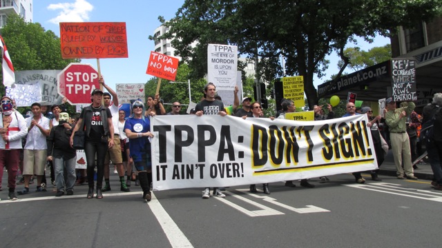 TPPA Crime Reporting Beat Inadequate: Why protests against the wealth & sovereignty ‘Hold-ups’ in progress need to be reported
